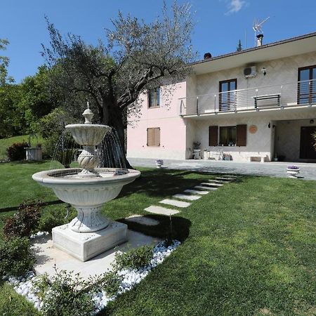 Il Villino Agriturismo B&B Belforte del Chienti Extérieur photo