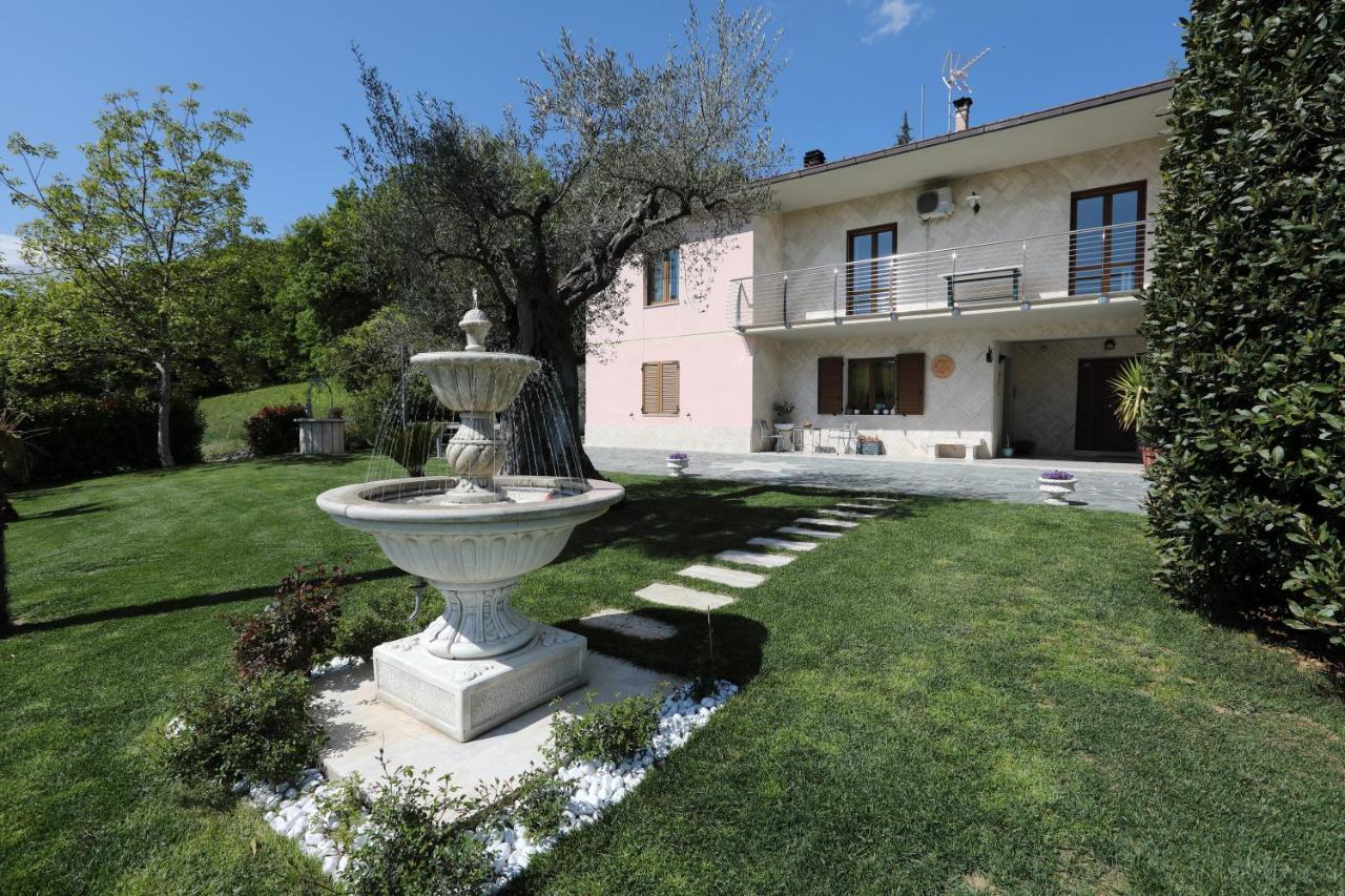 Il Villino Agriturismo B&B Belforte del Chienti Extérieur photo